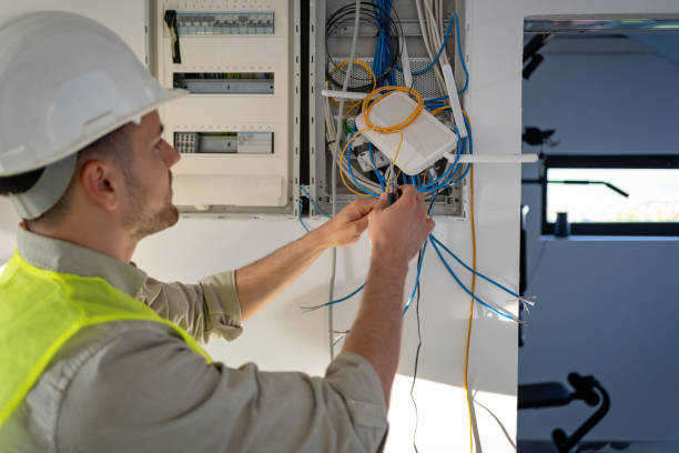 Best Electrical Contractors for Businesses  in Lino Lakes, MN